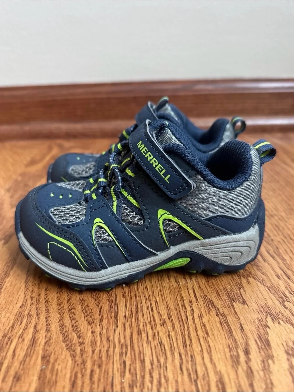 Merrell kids trail